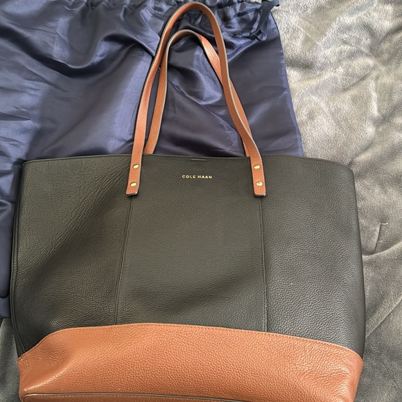 Cole Haan Large tote Black and Brown - Picture 3 of 3